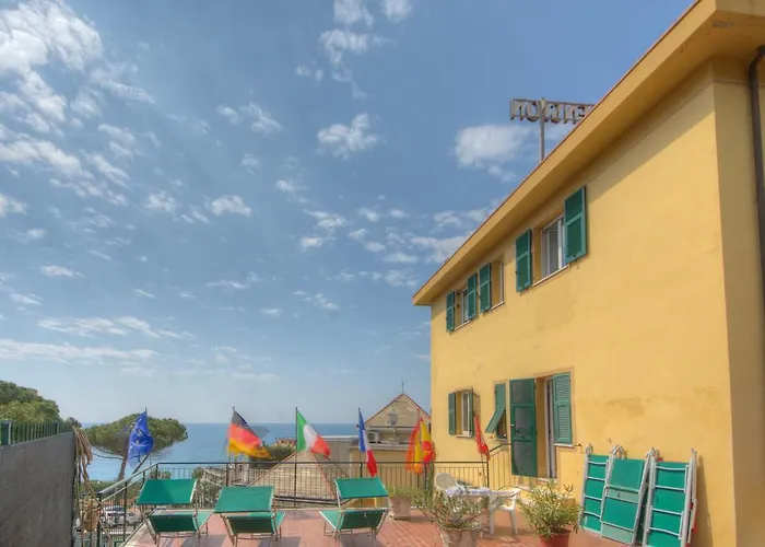 Szálloda Deutsche Familien Finale Ligure