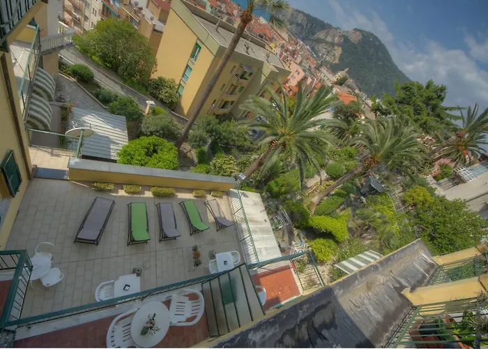 Szálloda Deutsche Familien Finale Ligure