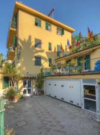 酒店 Deutsche Familien 菲纳莱利古雷